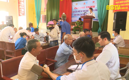 Tuổi trẻ lực lượng vũ trang đền ơn đ&aacute;p nghĩa 