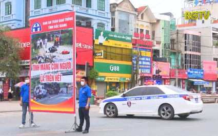 Tưởng niệm nạn nh&acirc;n tử vong v&igrave; tai nạn giao th&ocirc;ng