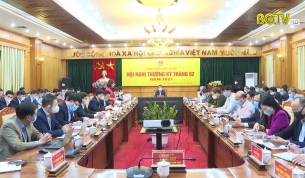 UBND tỉnh họp phi&ecirc;n thường kỳ th&aacute;ng 2/2021