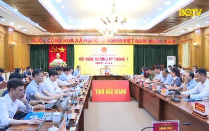 UBND tỉnh họp phi&ecirc;n thường kỳ th&aacute;ng 7