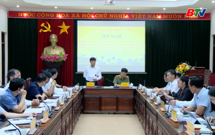 L&atilde;nh đạo tỉnh l&agrave;m việc với c&aacute;c x&atilde; đ&aacute;nh gi&aacute; m&ocirc; h&igrave;nh ch&iacute;nh quyền địa phương 2 cấp