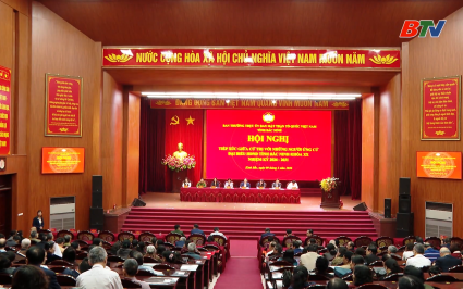 Ứng cử vi&ecirc;n HĐND tỉnh tiếp x&uacute;c cử tri phường Kinh Bắc, Vũ Ninh 