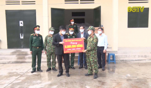 Ủng hộ kinh ph&iacute;, nhu yếu phẩm ph&ograve;ng chống Covid- 19