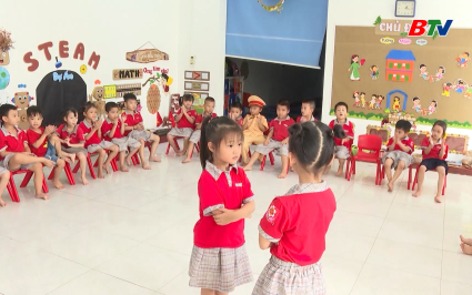 Ứng xử văn ho&aacute; &ndash; h&agrave;nh trang đầu đời cho trẻ nhỏ