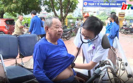 Uống nước nhớ nguồn tri &acirc;n người c&oacute; c&ocirc;ng 