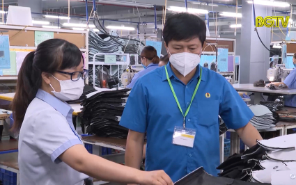 Ph&aacute;t huy vai tr&ograve; của tổ chức c&ocirc;ng đo&agrave;n chăm lo cho người lao động