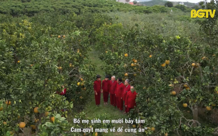 Về Lục Ngạn nghe h&aacute;t Sọong c&ocirc;