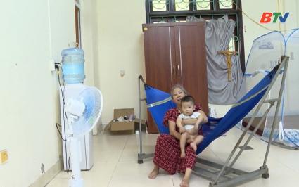 Vẹn nguy&ecirc;n nghĩa t&igrave;nh nơi tạm cư