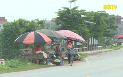 Vi phạm b&aacute;n h&agrave;ng rong tự ph&aacute;t tr&ecirc;n đường tỉnh 293  