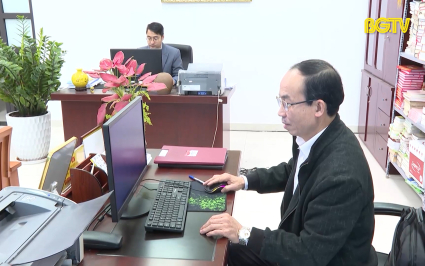 Việt Y&ecirc;n: C&aacute;n bộ, Đảng vi&ecirc;n gương mẫu thực hiện sắp xếp tinh gọn bộ m&aacute;y 