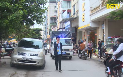 Việt Y&ecirc;n xử l&yacute; vi phạm h&agrave;nh lang giao th&ocirc;ng 