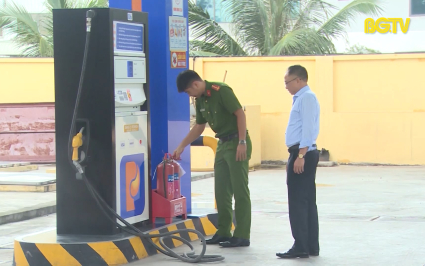 Ph&ograve;ng ch&aacute;y chữa ch&aacute;y tại cơ sở kinh doanh xăng dầu 