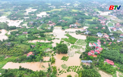 X&atilde; Y&ecirc;n Thế c&ograve;n hơn 600 hộ d&acirc;n bị c&ocirc; lập do mưa lũ