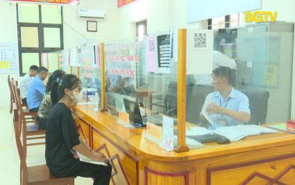 X&acirc;y dựng ch&iacute;nh quyền th&acirc;n thiện trọng d&acirc;n, v&igrave; d&acirc;n 
