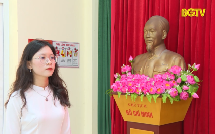 X&acirc;y dựng Đảng: Quan t&acirc;m kết nạp Đảng vi&ecirc;n l&agrave; học sinh, sinh vi&ecirc;n