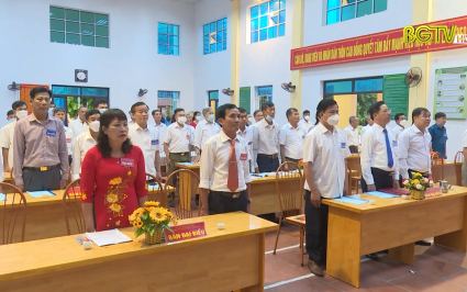 X&acirc;y dựng Đảng: Tiếp tục n&acirc;ng tỷ lệ đảng vi&ecirc;n trong đội ngũ trưởng th&ocirc;n, tổ d&acirc;n phố