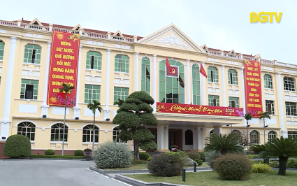 X&acirc;y dựng đội ngũ c&aacute;n bộ vững mạnh 