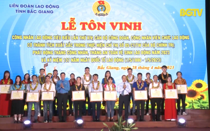 X&acirc;y dựng đội ngũ c&ocirc;ng nh&acirc;n lao động đ&aacute;p ứng y&ecirc;u cầu CNH - HĐH