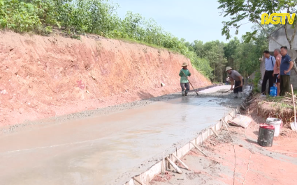 X&acirc;y dựng NTM: Ph&aacute;t triển giao th&ocirc;ng n&ocirc;ng th&ocirc;n gắn với x&acirc;y dựng n&ocirc;ng th&ocirc;n mới
