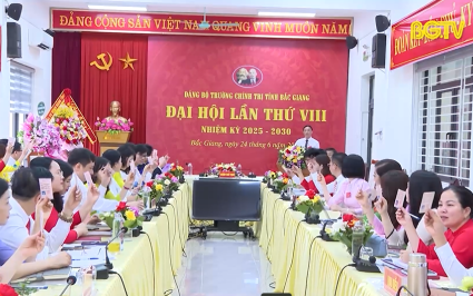 X&acirc;y dựng Trường Ch&iacute;nh trị trở th&agrave;nh trung t&acirc;m đ&agrave;o tạo, bồi dưỡng c&aacute;n bộ chất lượng cao 