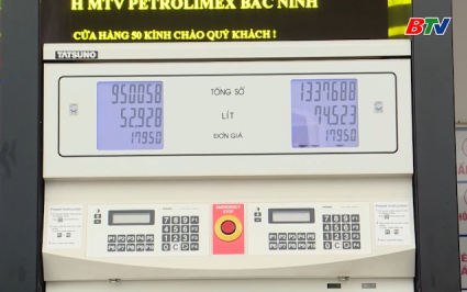 Xử l&yacute; nghi&ecirc;m cửa h&agrave;ng kinh doanh xăng dầu kh&ocirc;ng bảo đảm chất lượng