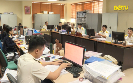 Xử l&yacute;, thu hồi gần 1 ngh&igrave;n tỷ đồng tiền nợ đọng thuế