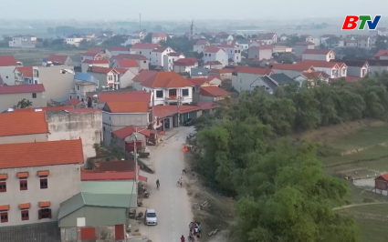 Xu&acirc;n Cẩm thực hiện giảm ngh&egrave;o về th&ocirc;ng tin