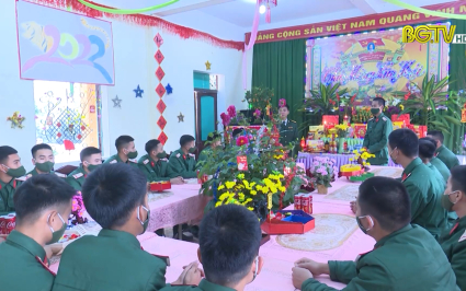 Xu&acirc;n chiến sỹ