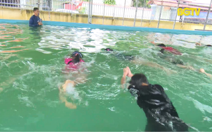 Y&ecirc;n Dũng: Tăng cường dạy bơi cho học sinh 
