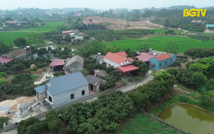 Y&ecirc;n Thế c&aacute;n đ&iacute;ch x&oacute;a nh&agrave; tạm, nh&agrave; dột n&aacute;t trước 1 th&aacute;ng 